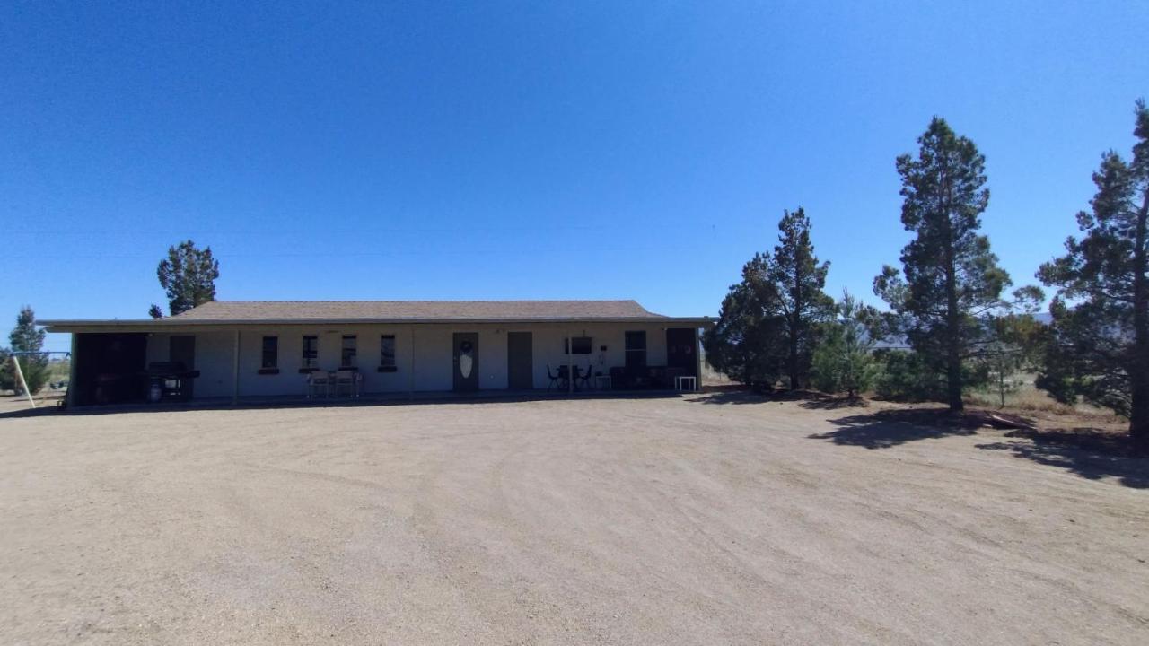 Falcon Cottage Pahrump Extérieur photo